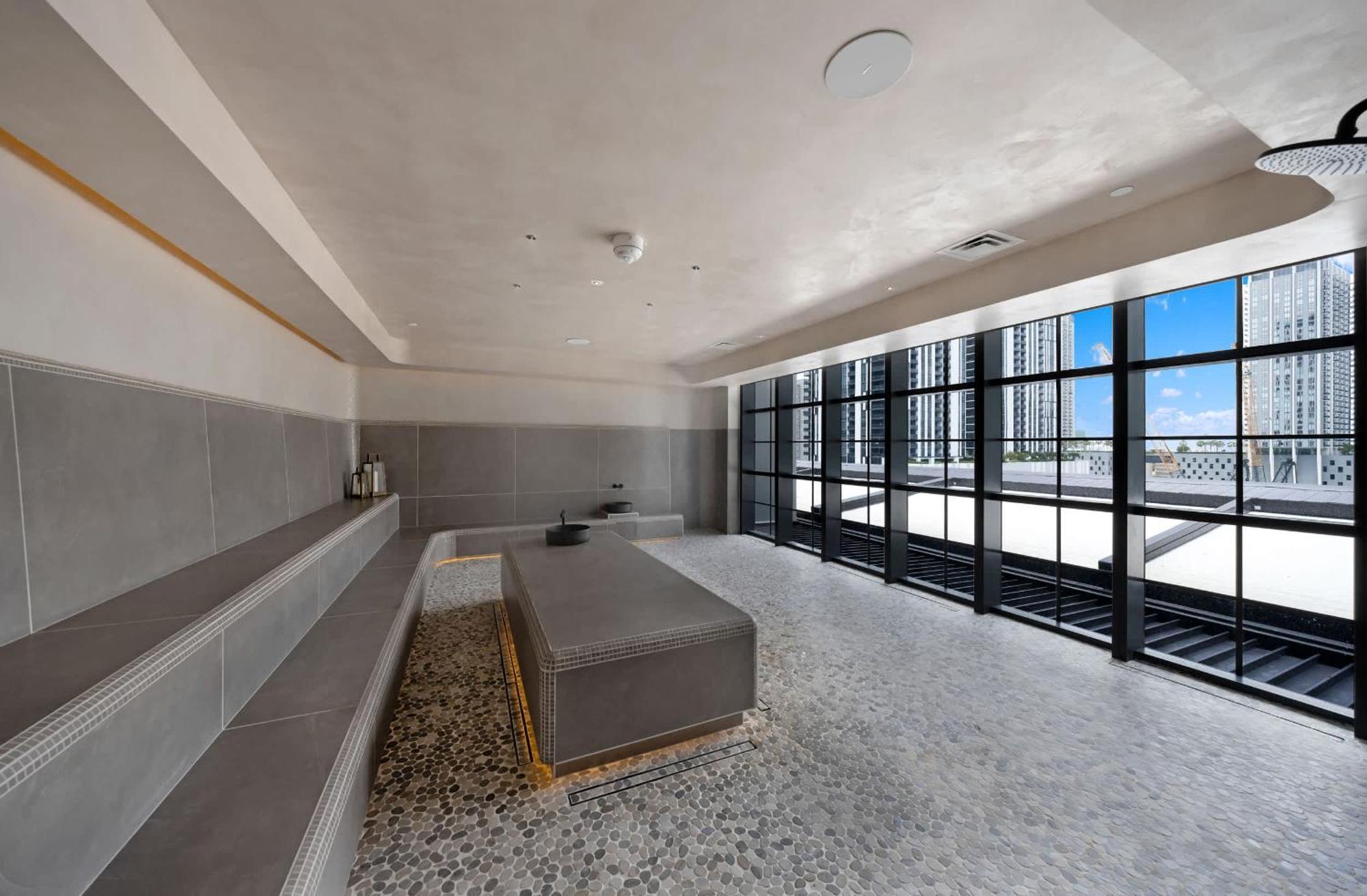 Modern Dtw Escape With Water Views Apartment *