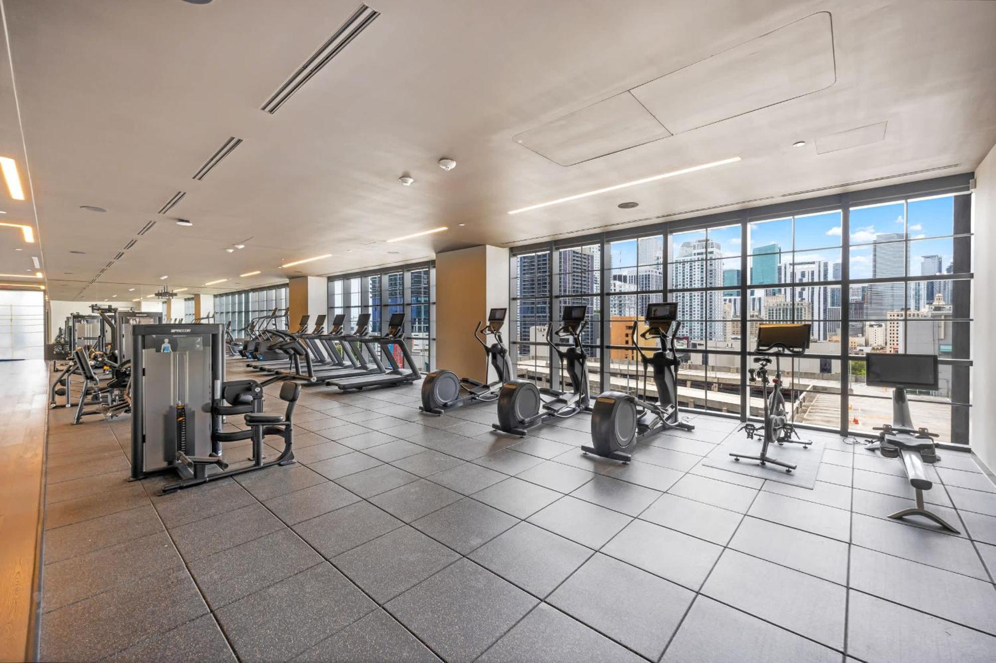 Modern Dtw Escape With Water Views Apartment Miami