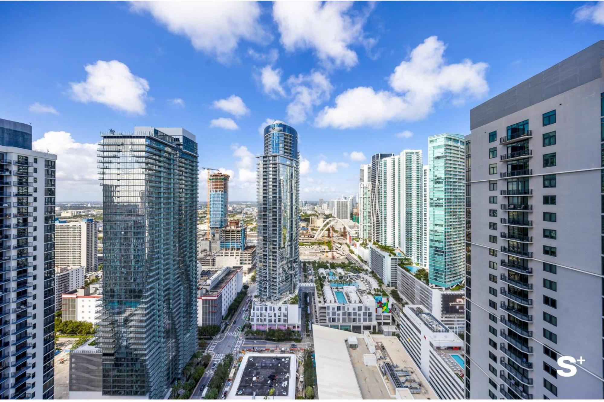 Apartment Modern Dtw Escape With Water Views Miami