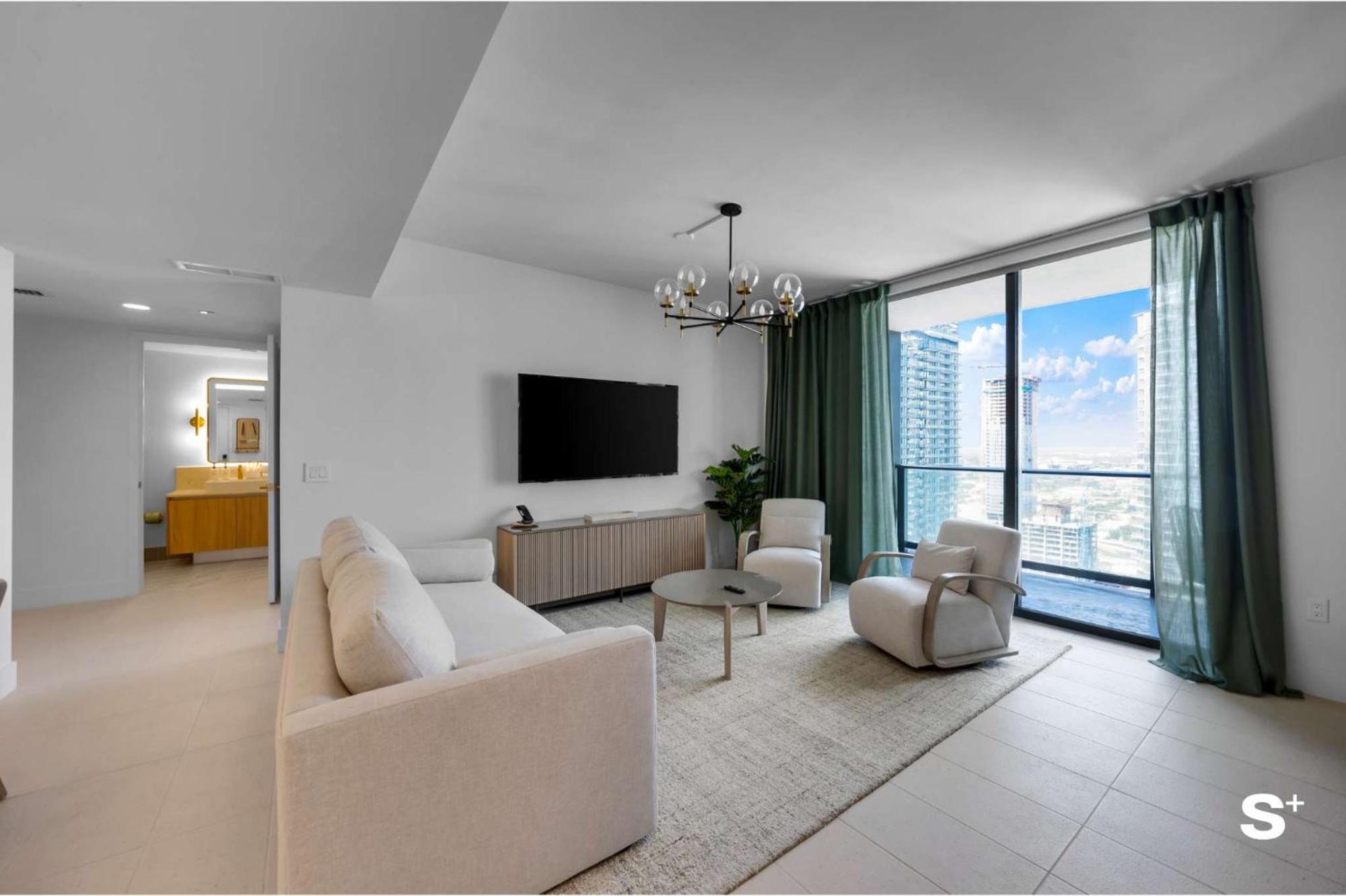 Modern Dtw Escape With Water Views * Miami