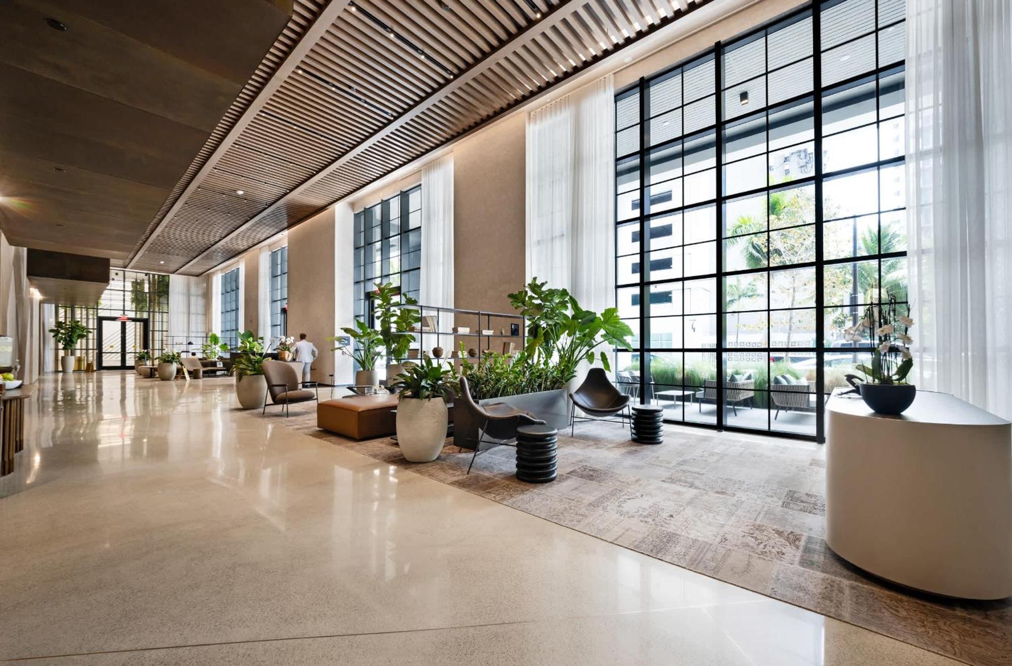Modern Dtw Escape With Water Views Apartment Miami