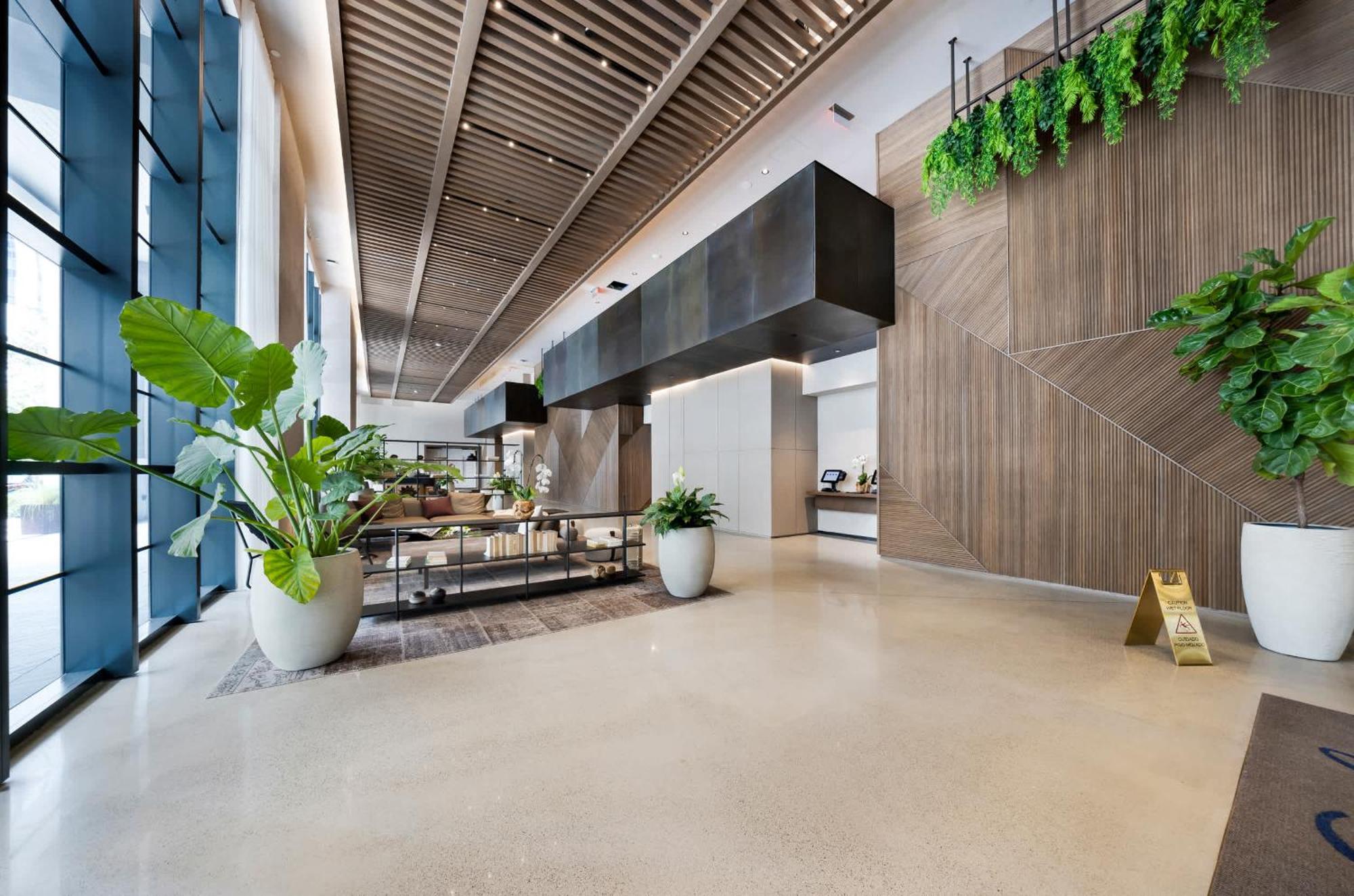 Modern Dtw Escape With Water Views * Miami