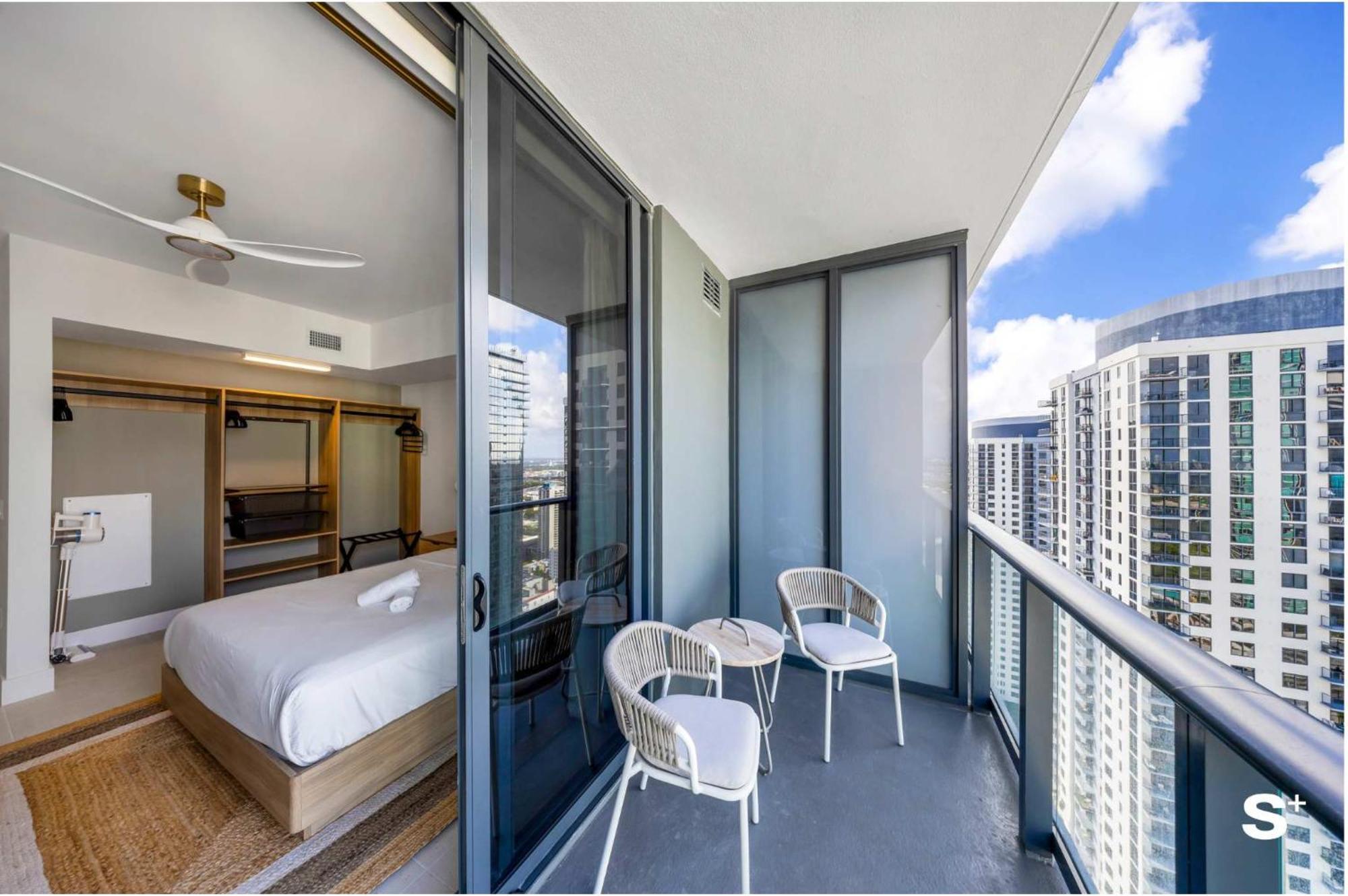 Apartment Modern Dtw Escape With Water Views *