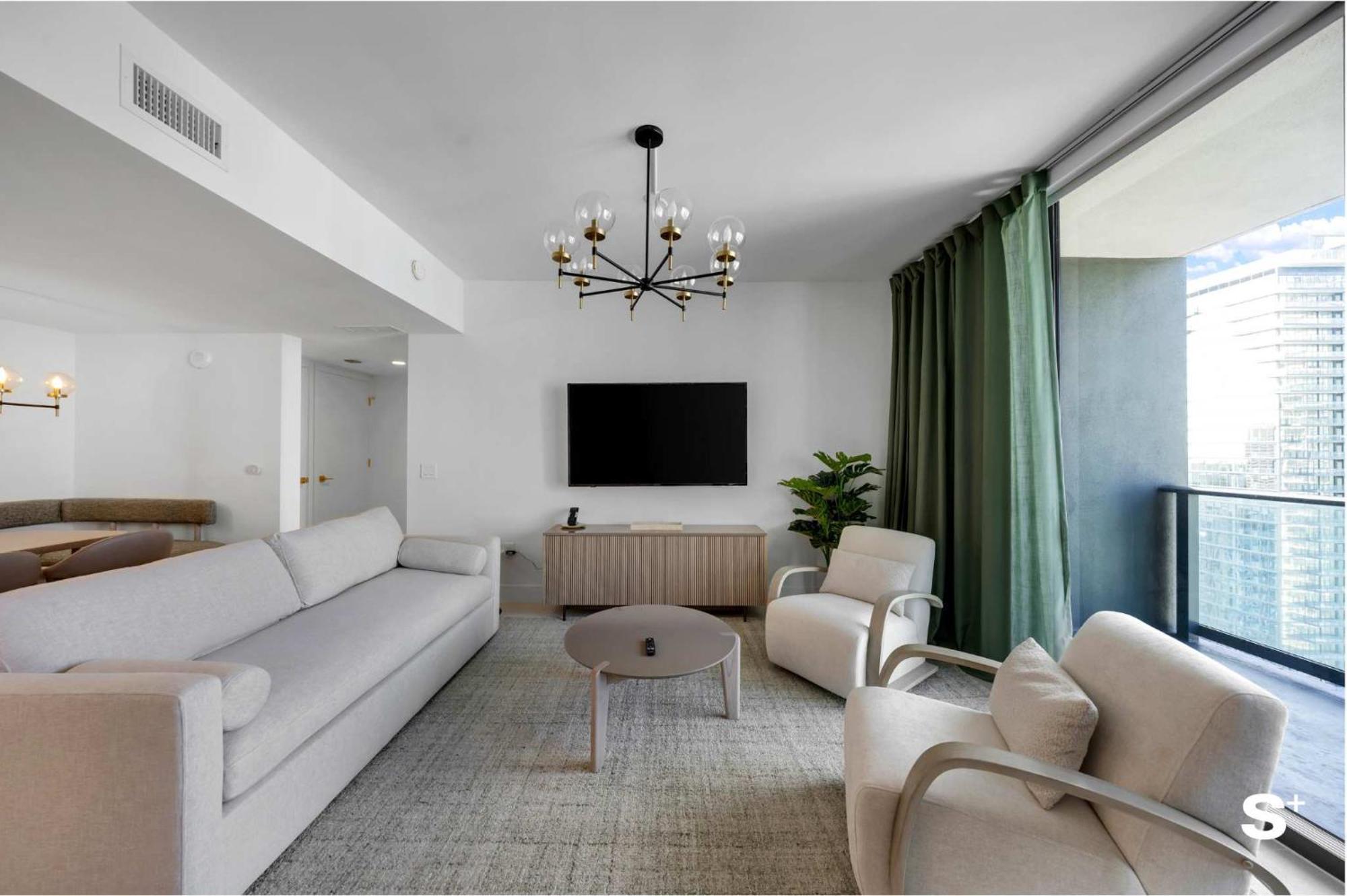 Modern Dtw Escape With Water Views Apartment Miami