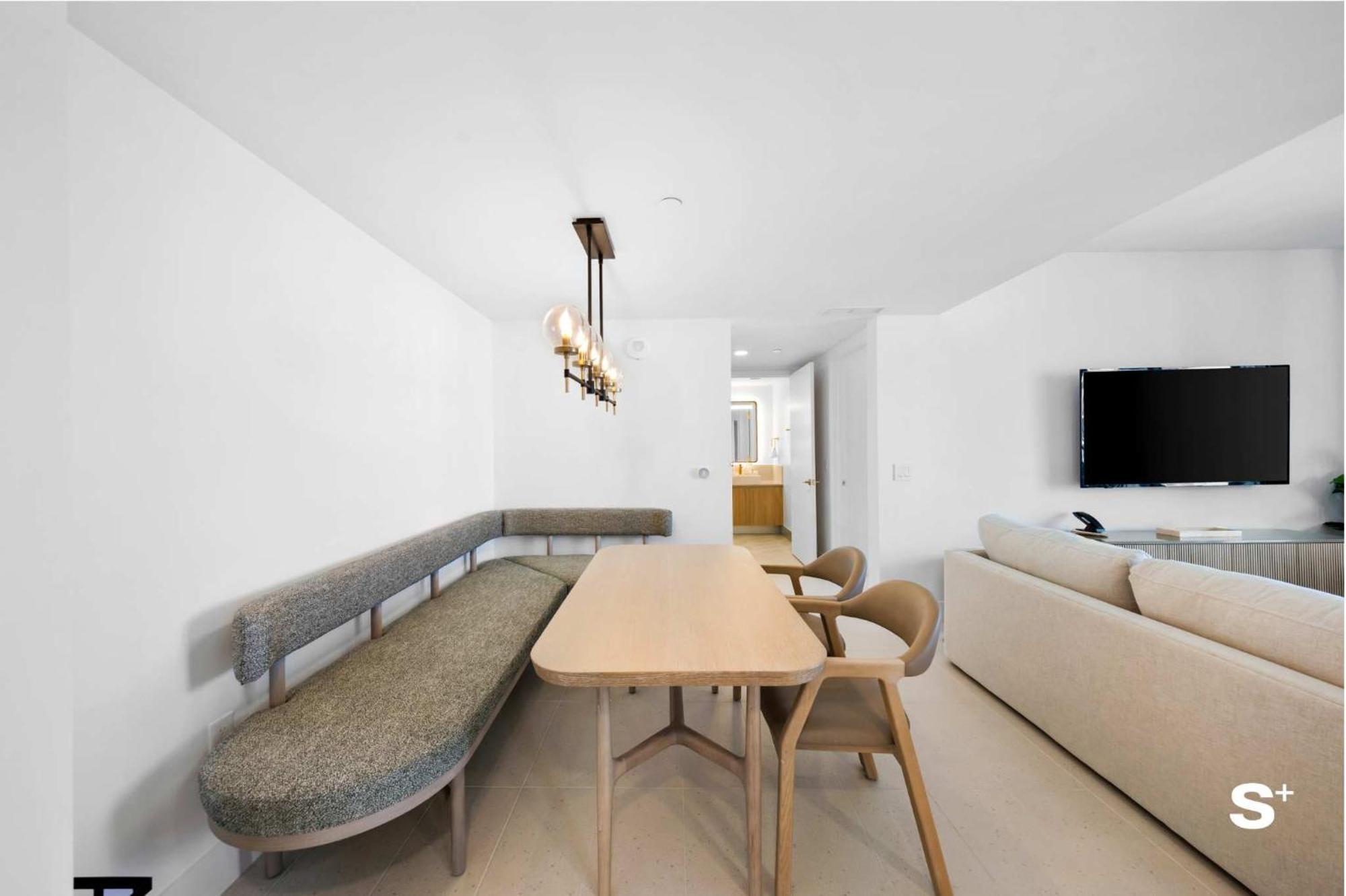 Apartment Modern Dtw Escape With Water Views *
